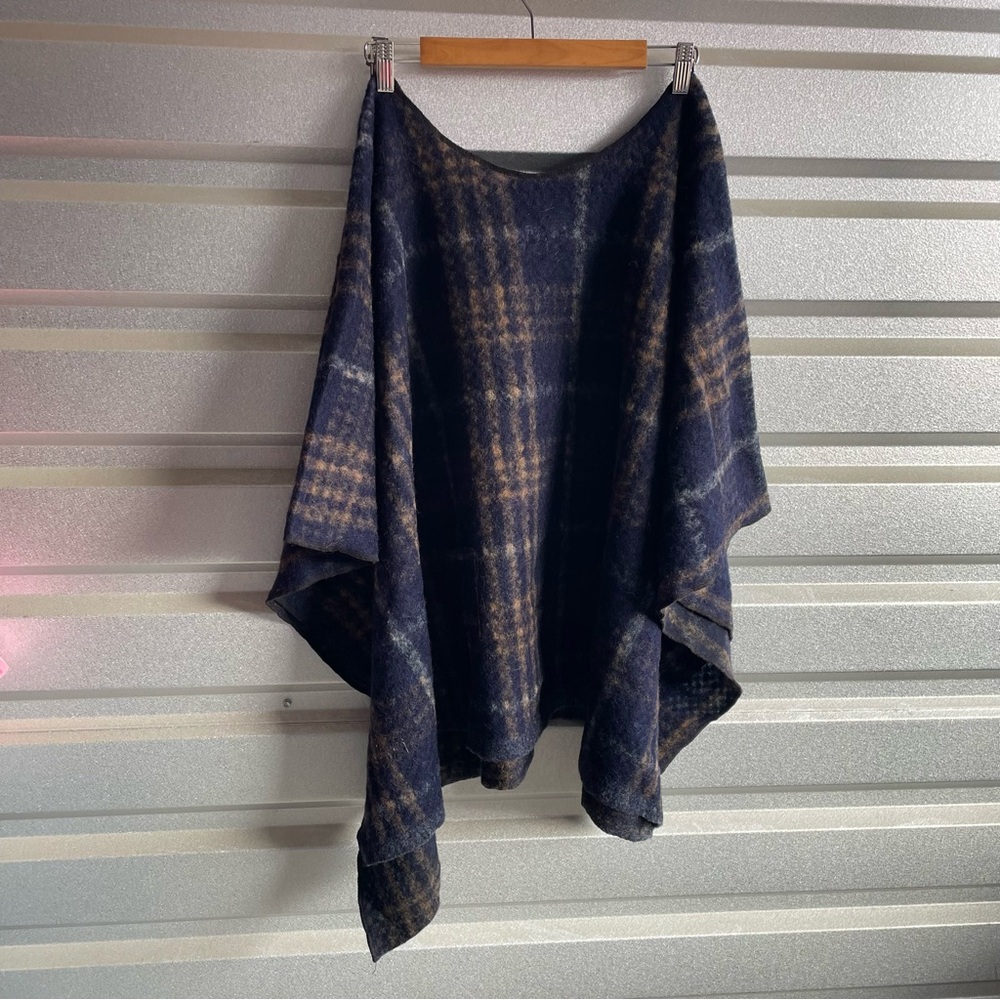 Susan Eastman poncho